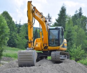 A Comprehensive Guide to Excavators and Diggers