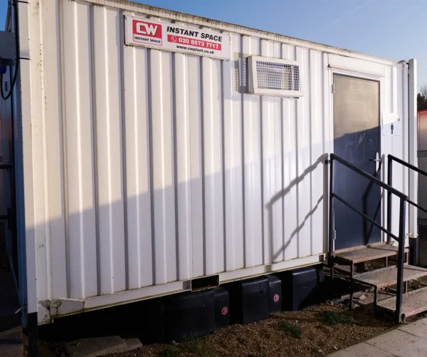 16ft Toilet Block