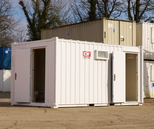 24ft toilet block