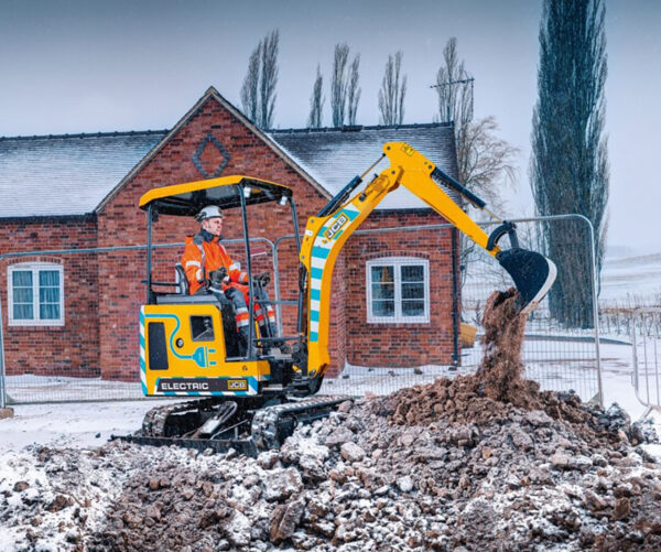 JCB Electric digger working