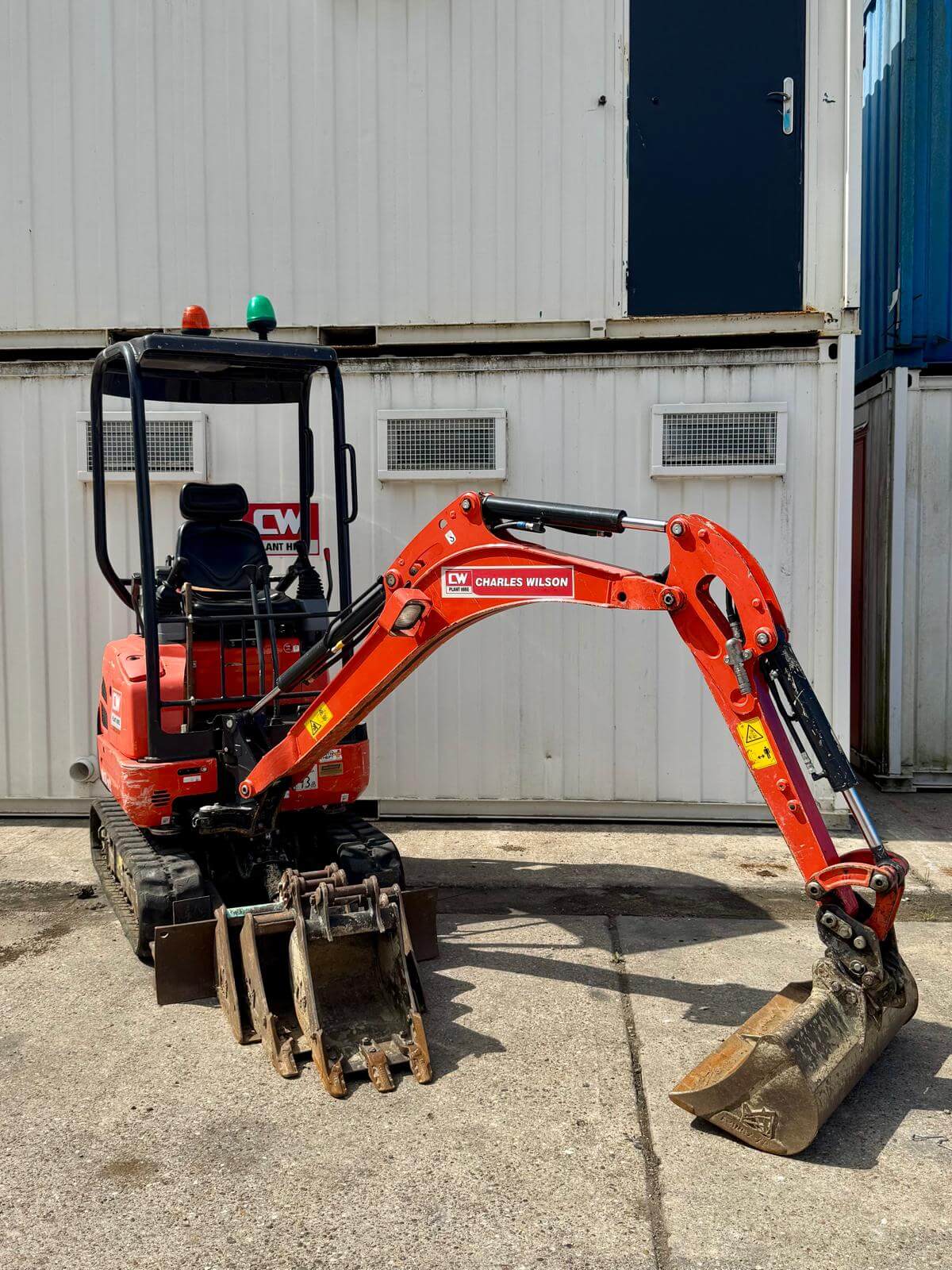 Kubota U17-3a Mini Digger 1 Kubota U17-3a Mini Digger
